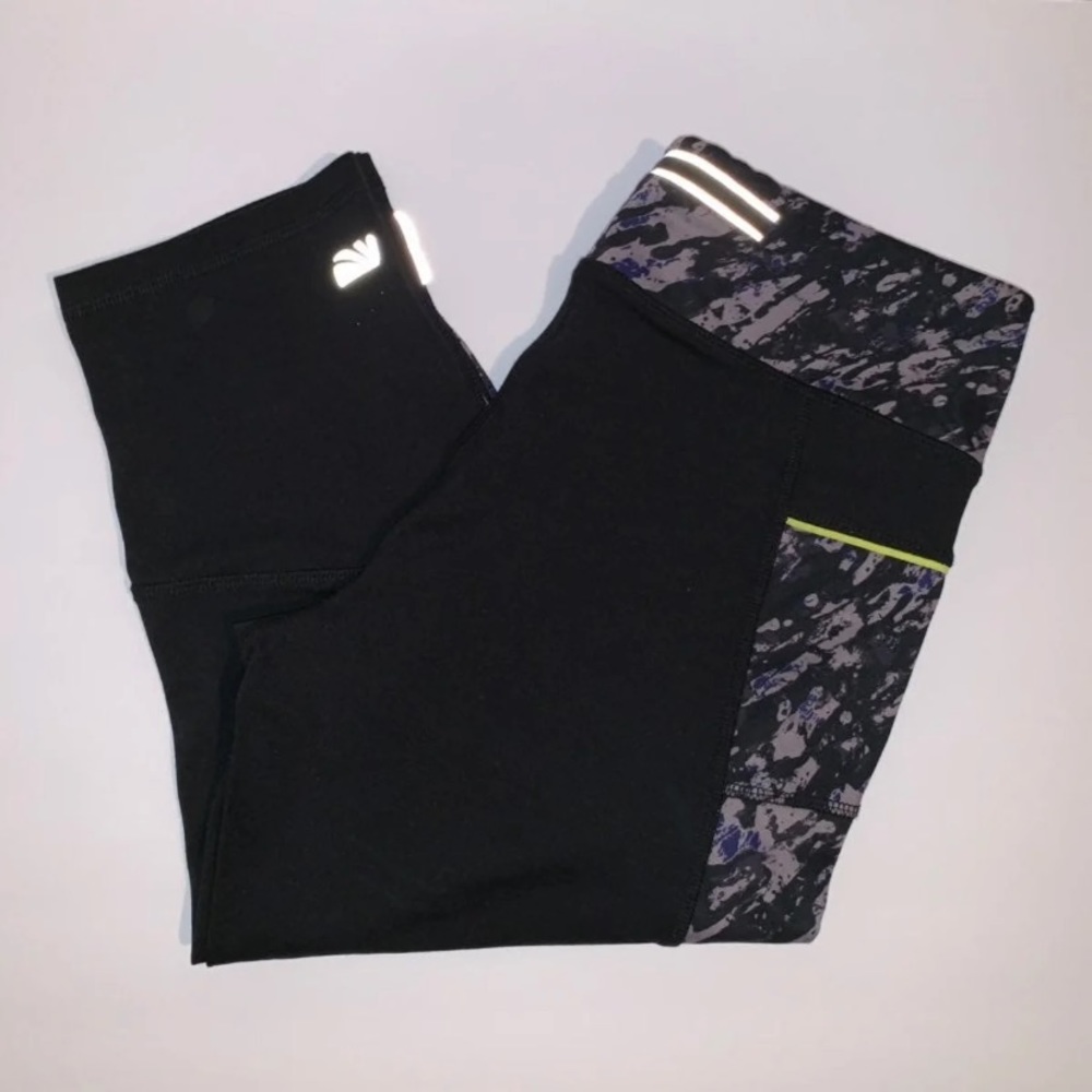 Marika Tek Fitted Capri Yoga Pants